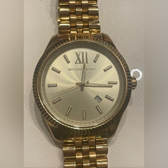 Michael Kors Lexington Gold Watch MK8857 - Picture 7 of 11